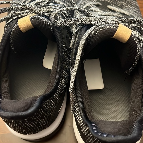 NIKE AIR MAX SEQUENT 3 RUNNING SNEAKERS size 7.5 - Picture 3 of 5